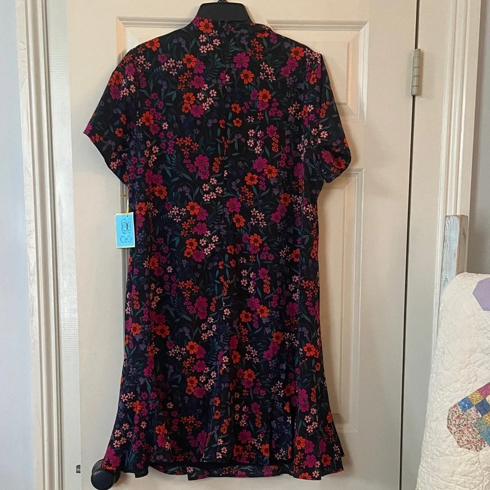 CeCe Black Dress with Vibrant Floral Patterns NWT - Picture 5 of 5